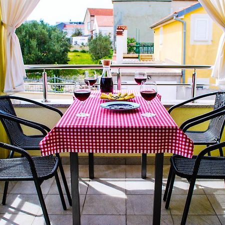 Smart Apartments Brodarica  Bagian luar foto