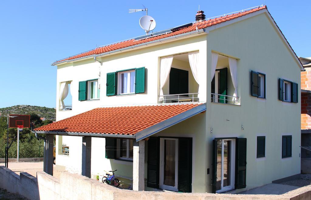 Smart Apartments Brodarica  Bagian luar foto